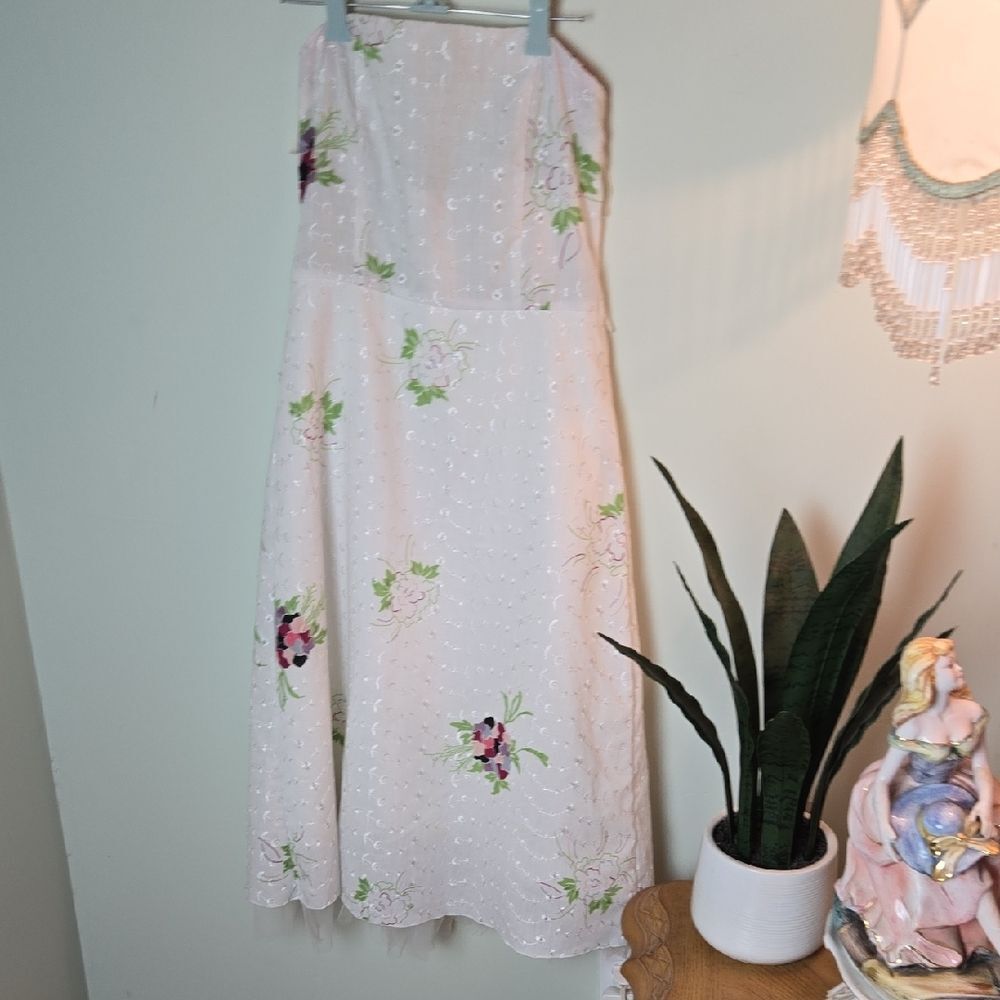 Y2k Miss Me Eyelet Floral Strapless Dress